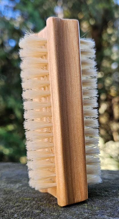 Double-Sided Nail Brush- side profile